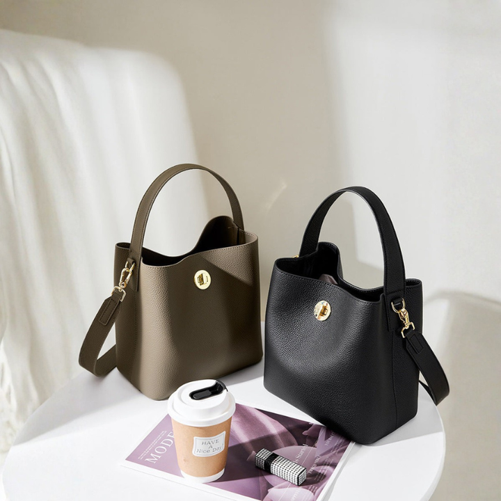 Bolso bandolera minimalista de piel de vaca suave para mujer