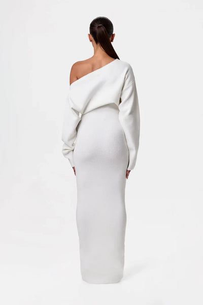 Vestido largo de punto con hombros descubiertos