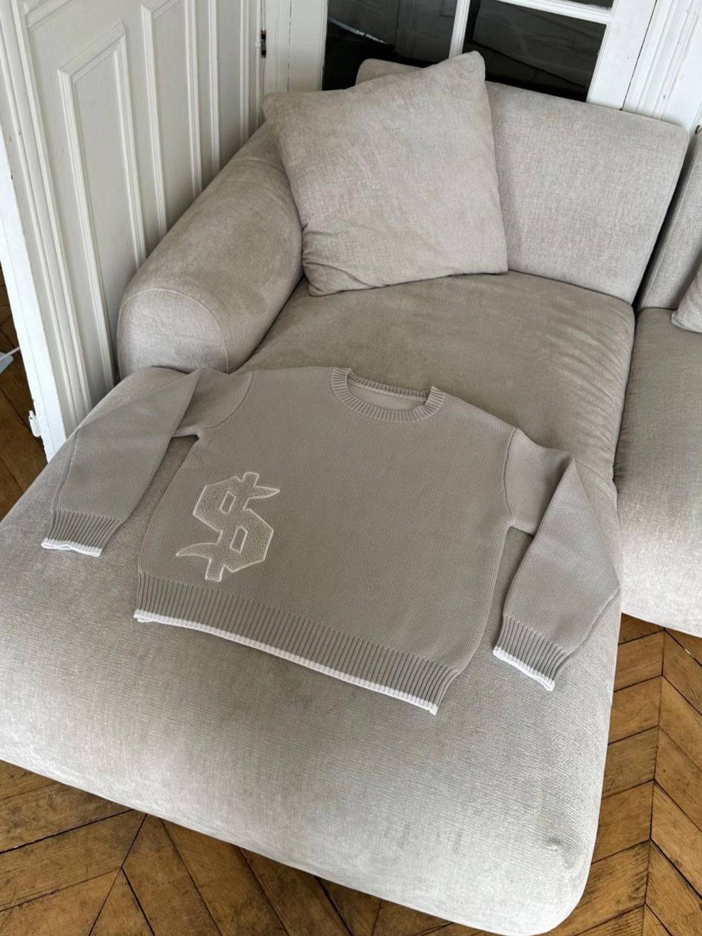 Buy Happiness Sueter